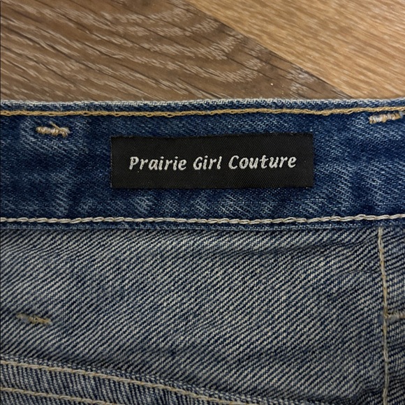 Floral Patch Denim Shorts - Picture 3 of 3